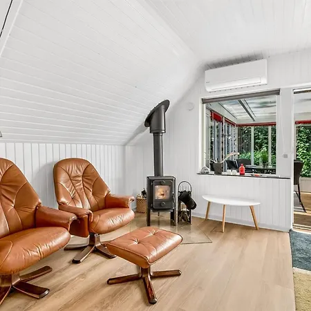 Dorthe - 300m To The Fjord By Interhome